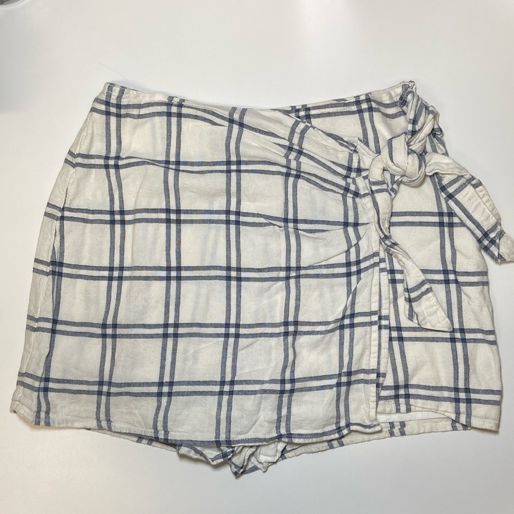 Abercrombie and Fitch. Size XS. White and blue. Runs big.